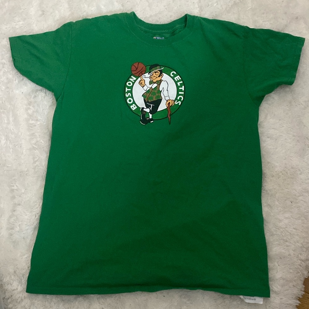 Size medium men’s celtics NBA T shirt